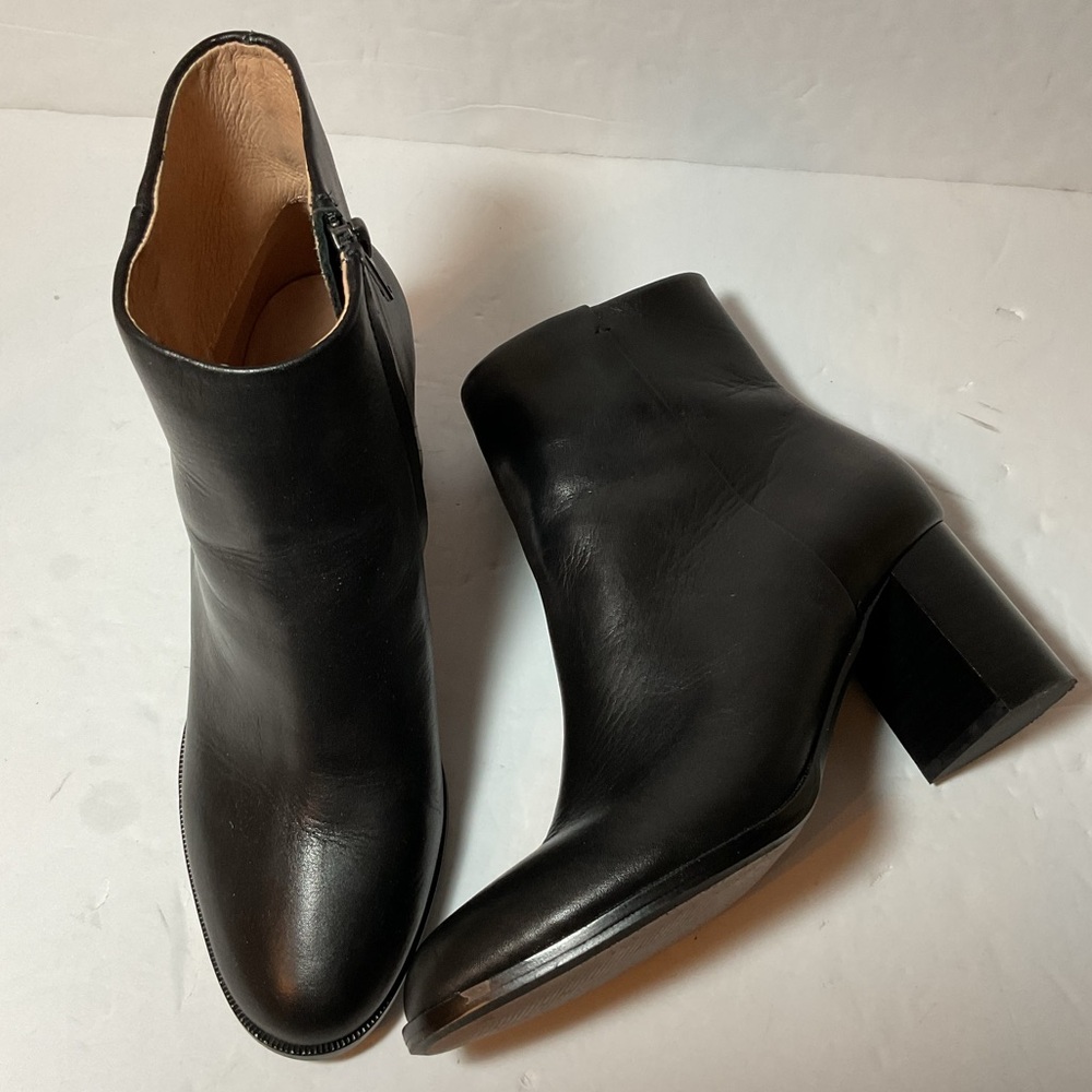 Madewell Mira Black Leather Side Zip Ankle Boot